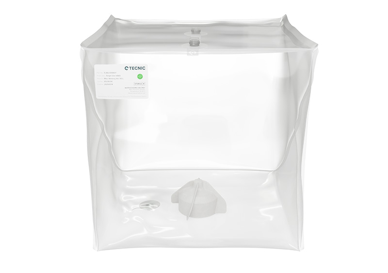 transparent and square eBAG® 3D Tank (supplies) for bioprocessing equipment, has a white label on the top left side and a mixer inside the bag.